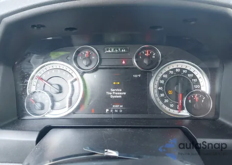 2020 Ram 1500 Classic Slt 4X2 6'4 Box z USA, uszkodzony, nr VIN 1C6RR6TT7LS136762